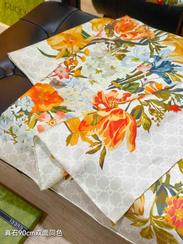Gucci silk scarf 90X90cm E06 (6)