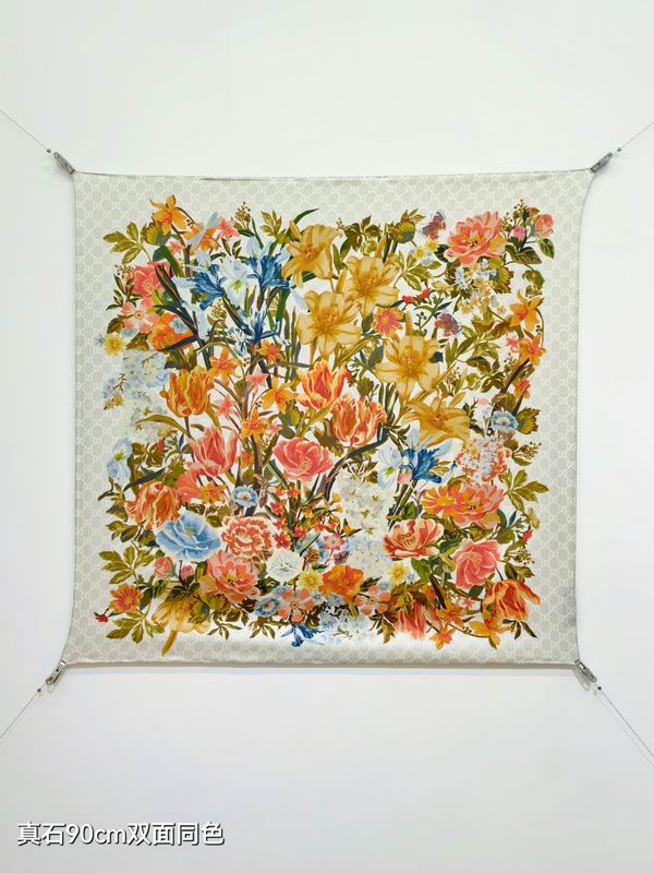 Gucci silk scarf 90X90cm E06 (9)