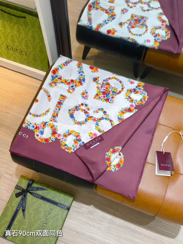 Gucci silk scarf 90X90cm E07 (8)