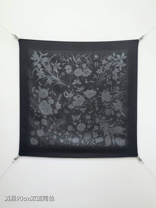 Gucci silk scarf 90X90cm E16 (7)