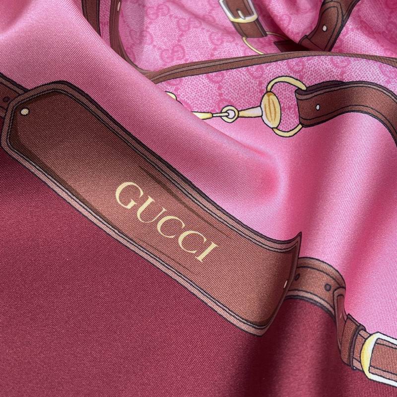 Gucci silk scarf 90X90cm E49 (5)