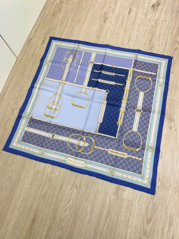 Gucci silk scarf E (2)