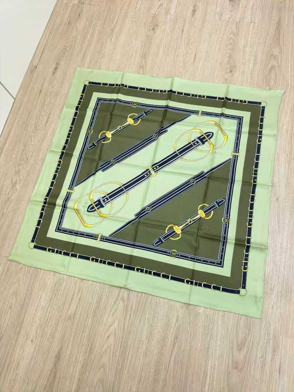 Gucci silk scarf E  (7)