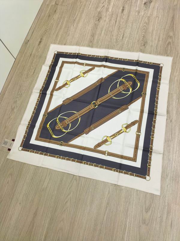 Gucci silk scarf E  (8)