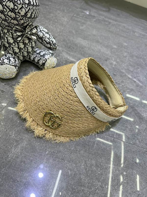 Gucci visor dx   (430)