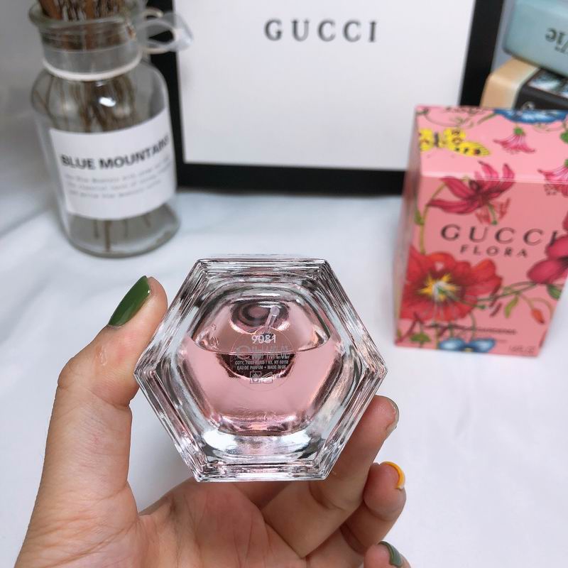 Gucci woman 50ml  (5)
