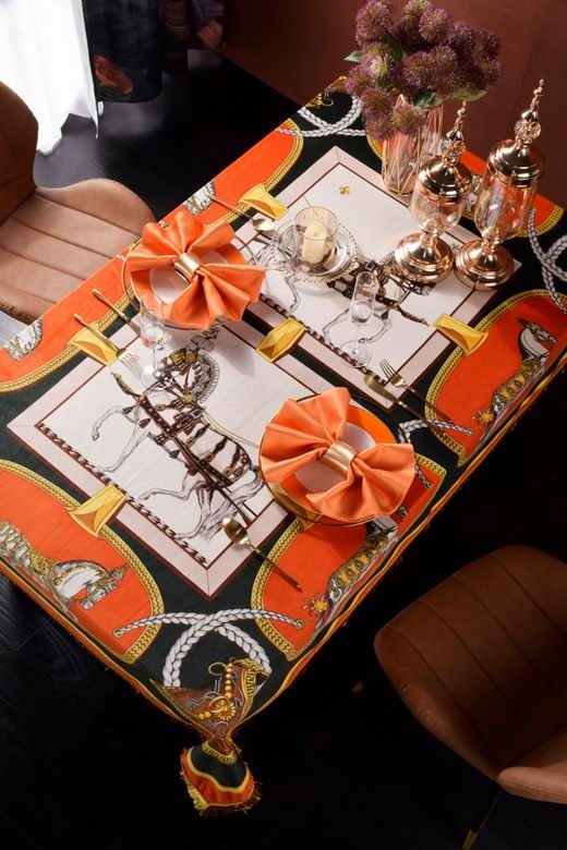 Hermes 1.5x1.5m 1.5x2 (1)