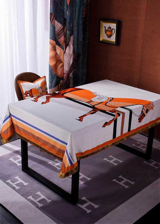 Hermes 1.5x1.5m 1.5x2 (1)