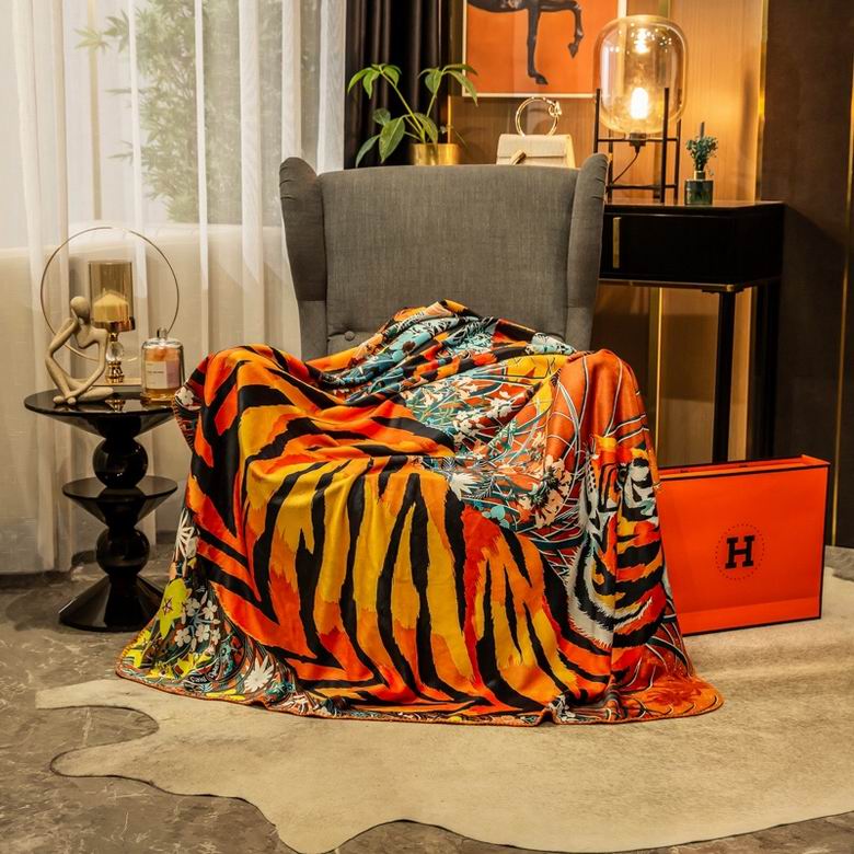 Hermes 1.5x1.5m 1.5x2.0m 2.0x2.3m   (8)