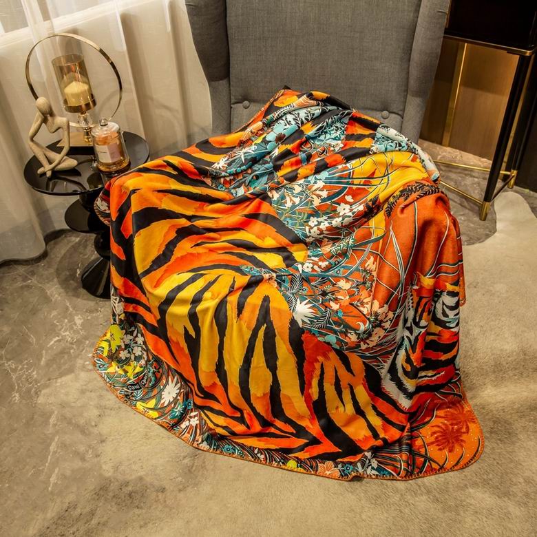 Hermes 1.5x1.5m 1.5x2.0m 2.0x2.3m   (9)