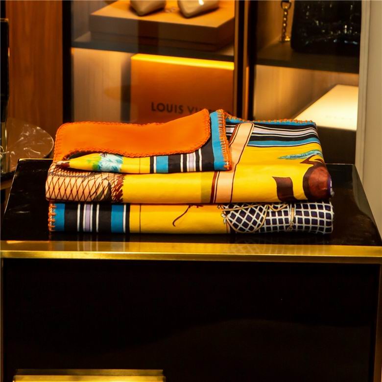 Hermes 1.5x1.5m 1.5x2.0m 2.0x2.3m   (9)