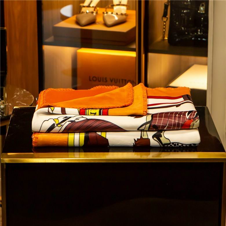 Hermes 1.5x1.5m 1.5x2.0m 2.0x2.3m   (9)