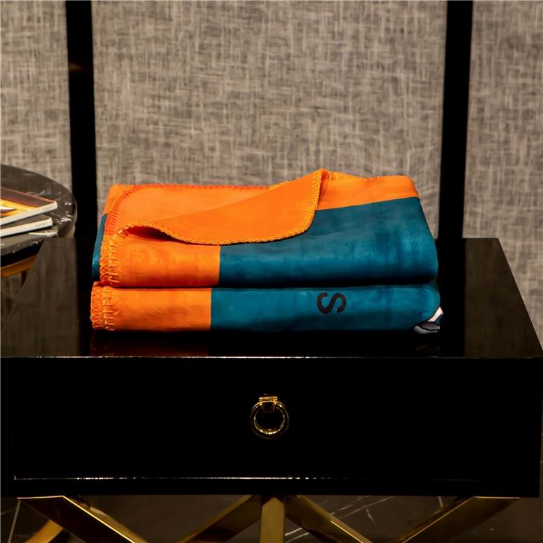 Hermes 1.5x1.5m 1.5x2.0m 2.0x2.3m   (9)