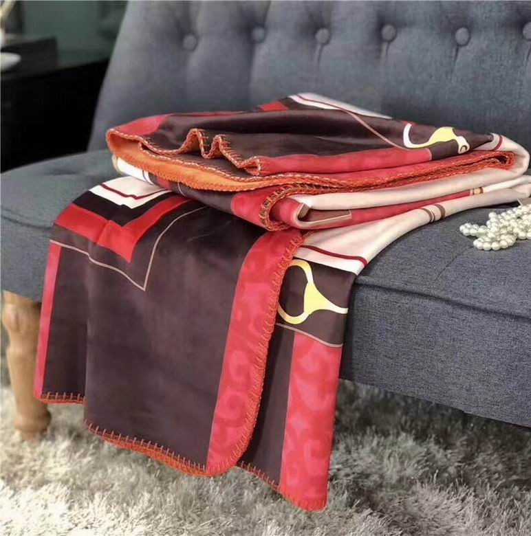 Hermes 1.5x1.5m 1.5x2.0m 2.0x2.3m   (9)