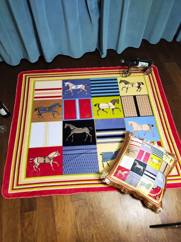 Hermes 1.5x1.5m 1.5x2m 2x2.3m (1)