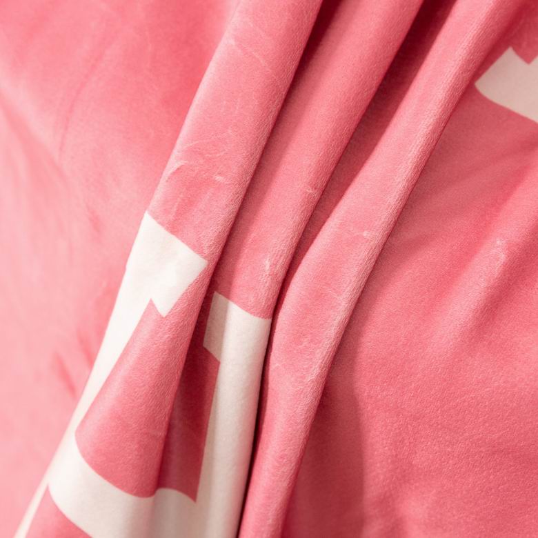 Hermes 1.5x1.5m 1.5x2m 2x2.3m   (1)