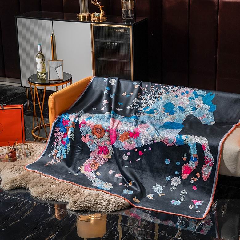 Hermes 1.5x1.5m 1.5x2m 2x2.3m   (1)