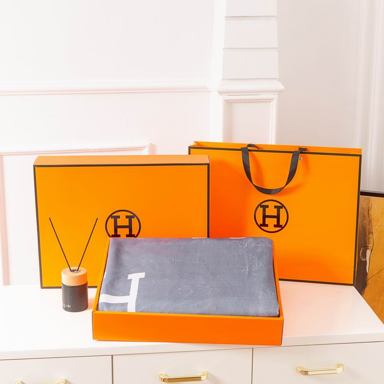 Hermes 1.5x1.5m 1.5x2m 2x2.3m   (12)