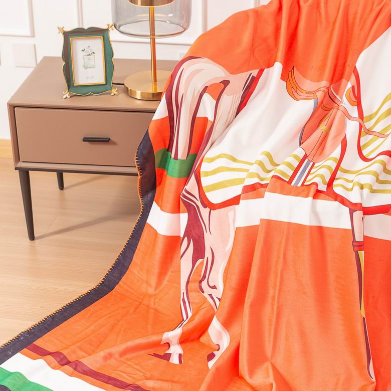 Hermes 1.5x1.5m 1.5x2m 2x2.3m   (4)