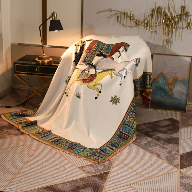 Hermes 1.5x1.5m 1.5x2m 2x2.3m   (5)