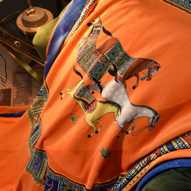 Hermes 1.5x1.5m 1.5x2m 2x2.3m   (7)