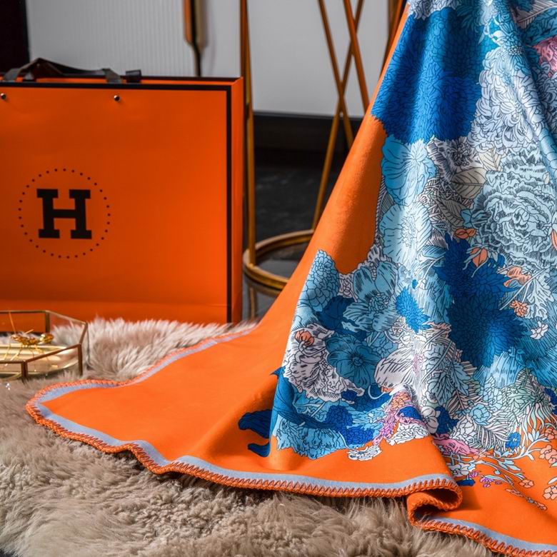 Hermes 1.5x1.5m 1.5x2m 2x2.3m   (8)