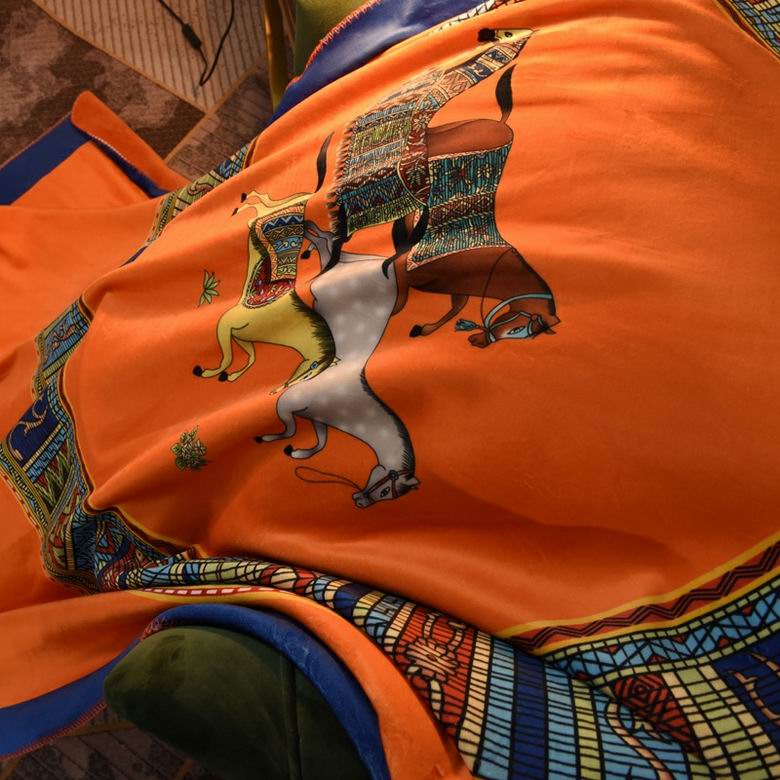 Hermes 1.5x1.5m 1.5x2m 2x2.3m   (8)