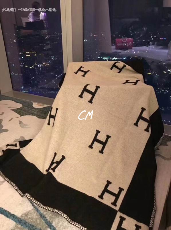 Hermes 170x135cm (12)