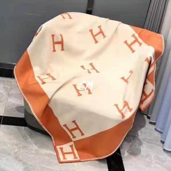Hermes 170x135cm (3)