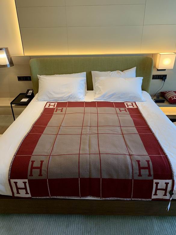 Hermes 170x135cm   (12)