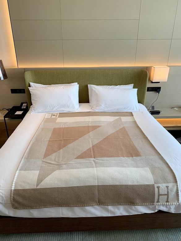 Hermes 170x135cm   (19)