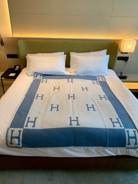 Hermes 170x135cm   (28)