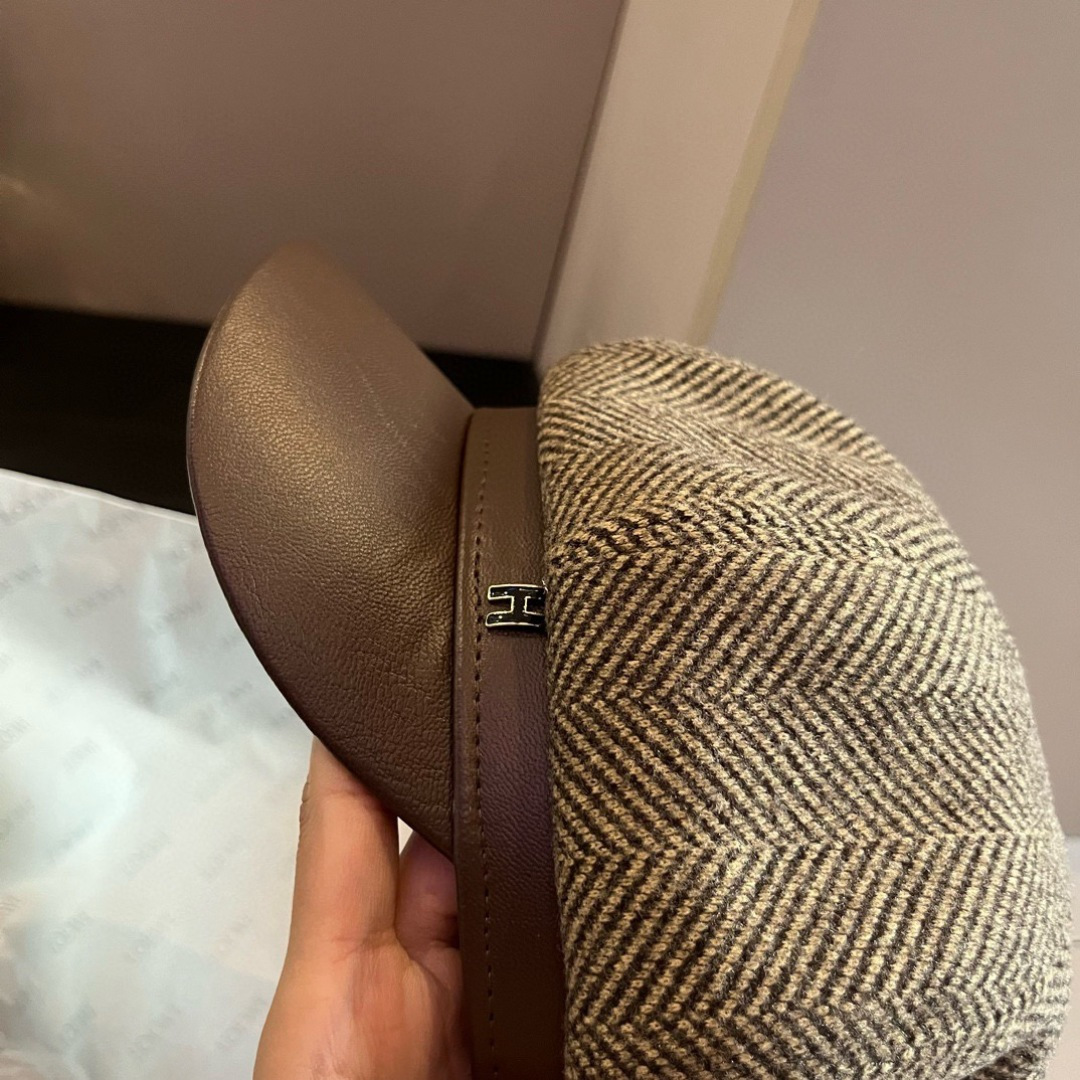 Hermes cap (90)