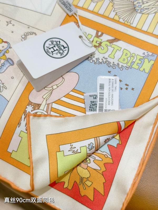 Hermes silk Scarf 90X90cm E27 (12)