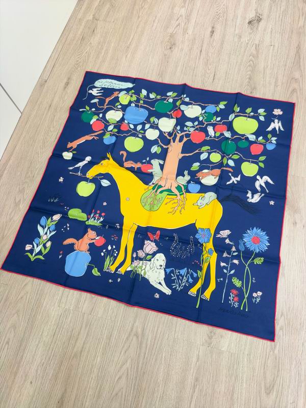 Hermes silk Scarf E (1)
