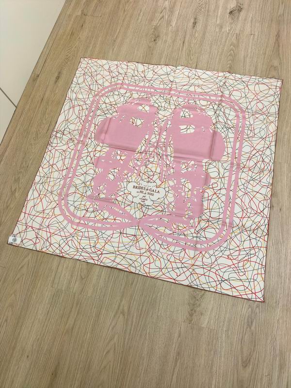 Hermes silk Scarf E (26)