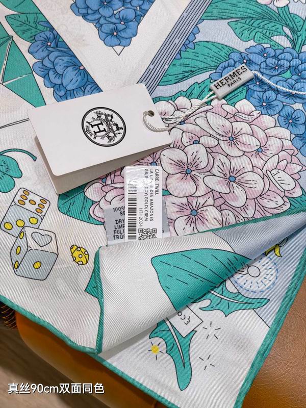 Hermes silk scarf 90X90cm E09 (21)