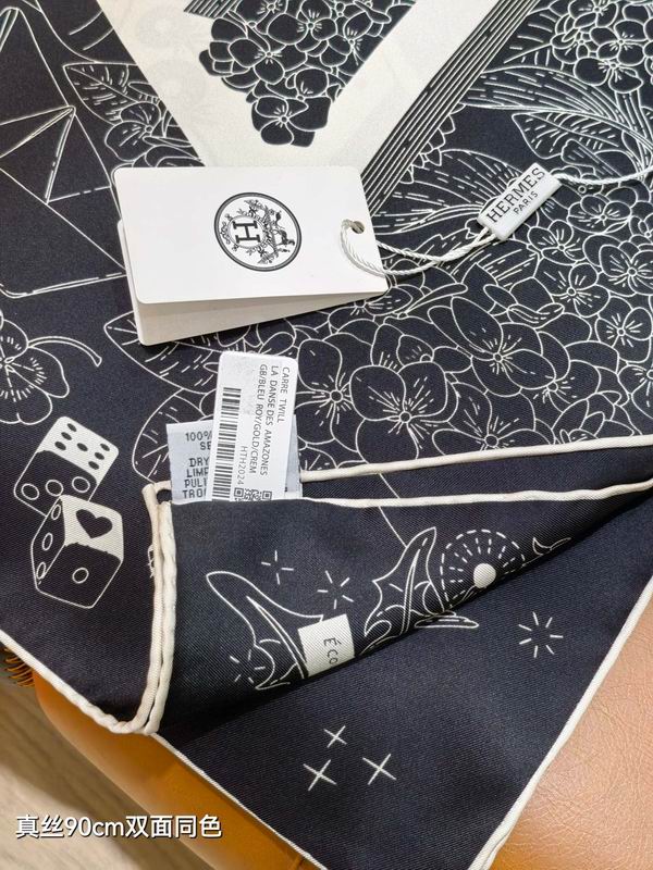 Hermes silk scarf 90X90cm E09 (39)