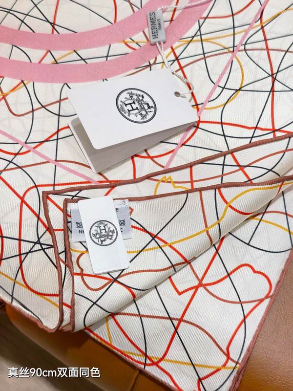 Hermes silk scarf 90X90cm E12 (39)
