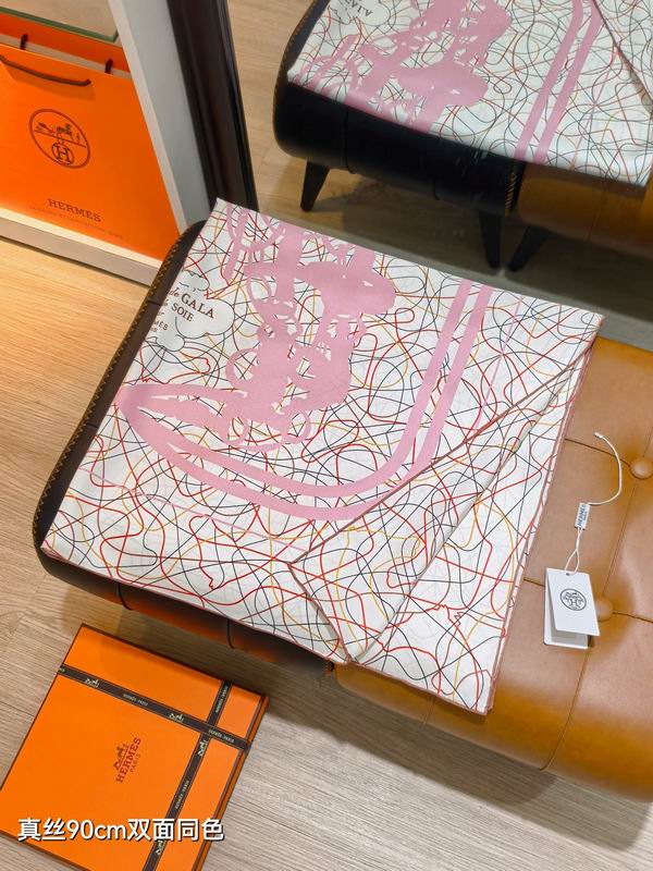 Hermes silk scarf 90X90cm E12 (42)