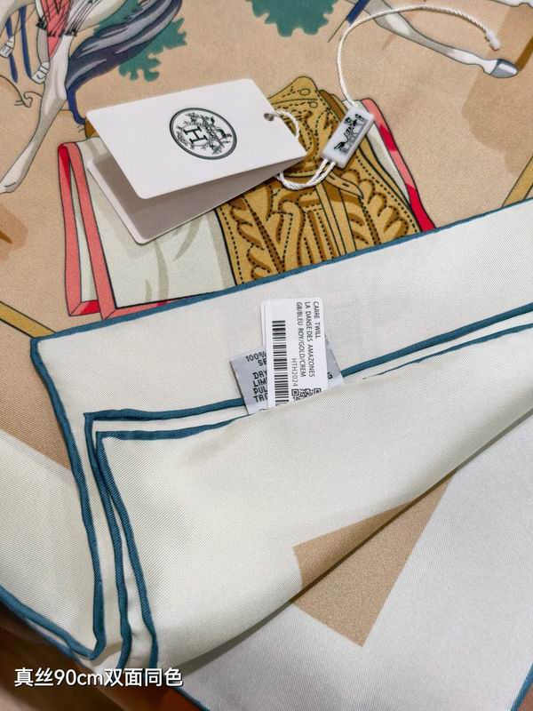 Hermes silk scarf 90X90cm E15 (21)