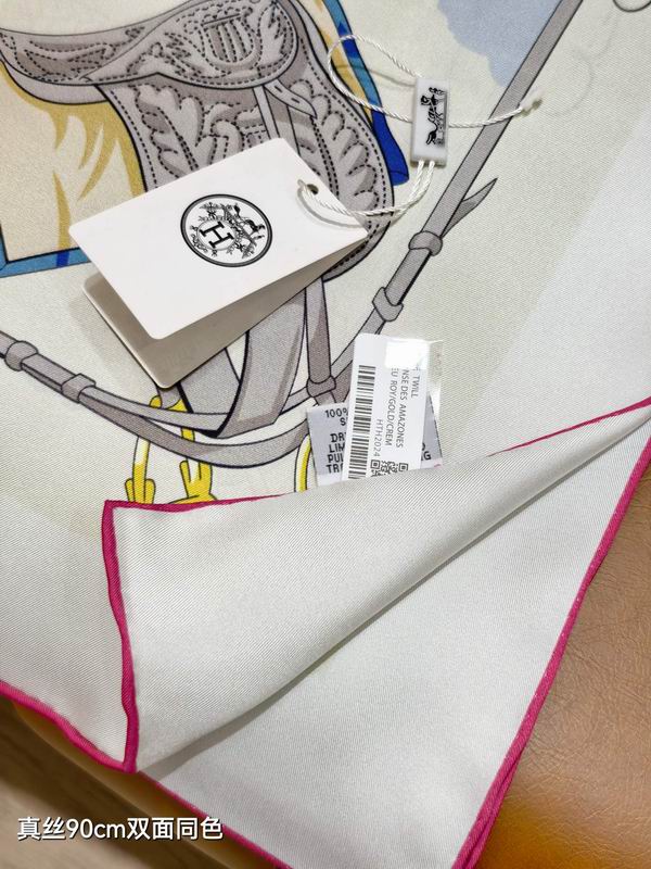 Hermes silk scarf 90X90cm E15 (40)