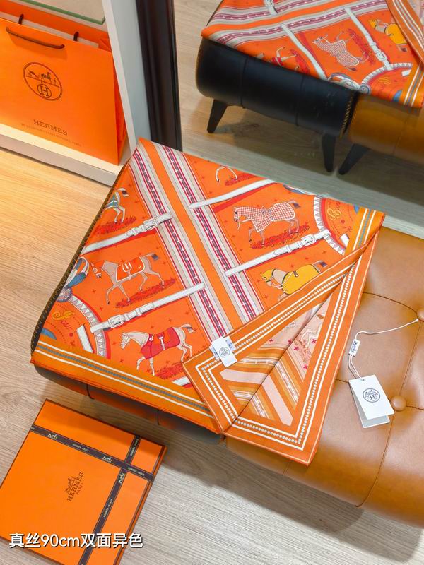 Hermes silk scarf 90X90cm E41 (37)