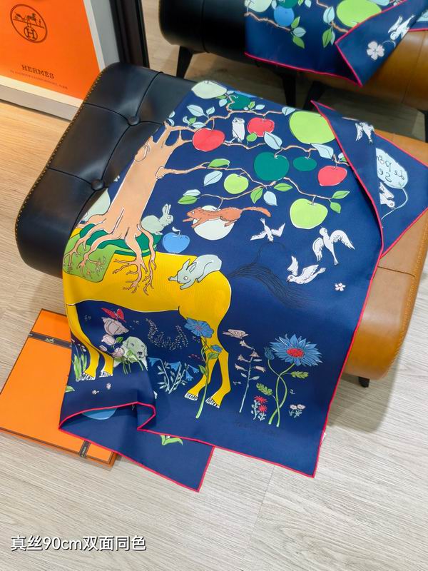 Hermes silk scarf 90X90cm E52 (16)