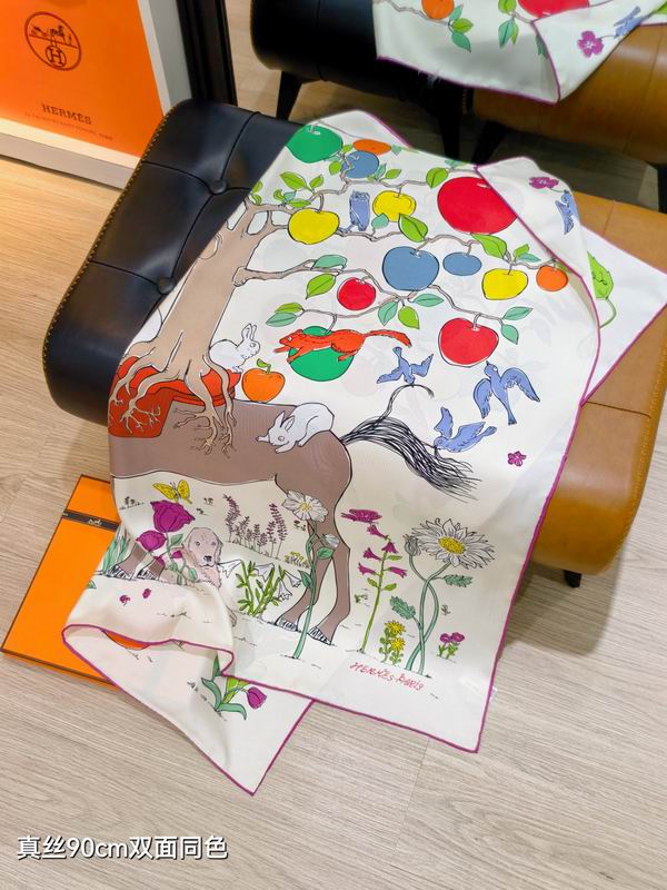 Hermes silk scarf 90X90cm E52 (36)