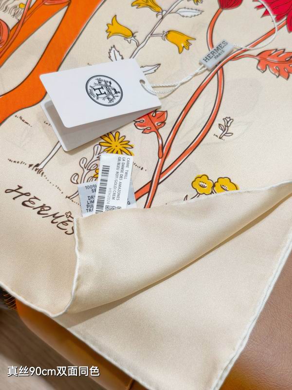 Hermes silk scarf 90X90cm E52 (4)