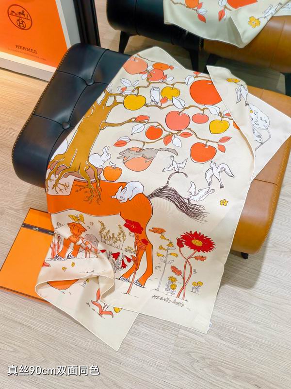 Hermes silk scarf 90X90cm E52 (6)