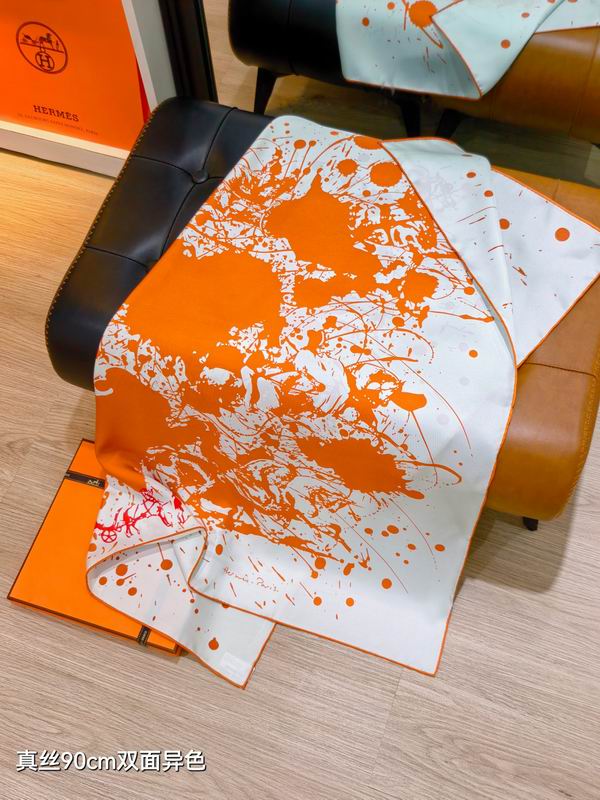 Hermes silk scarf 90X90cm E54 (16)