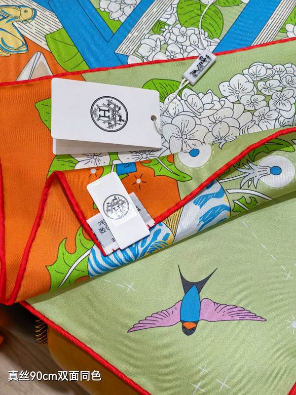 Hermes silk scarf 90X90cm E55 (4)