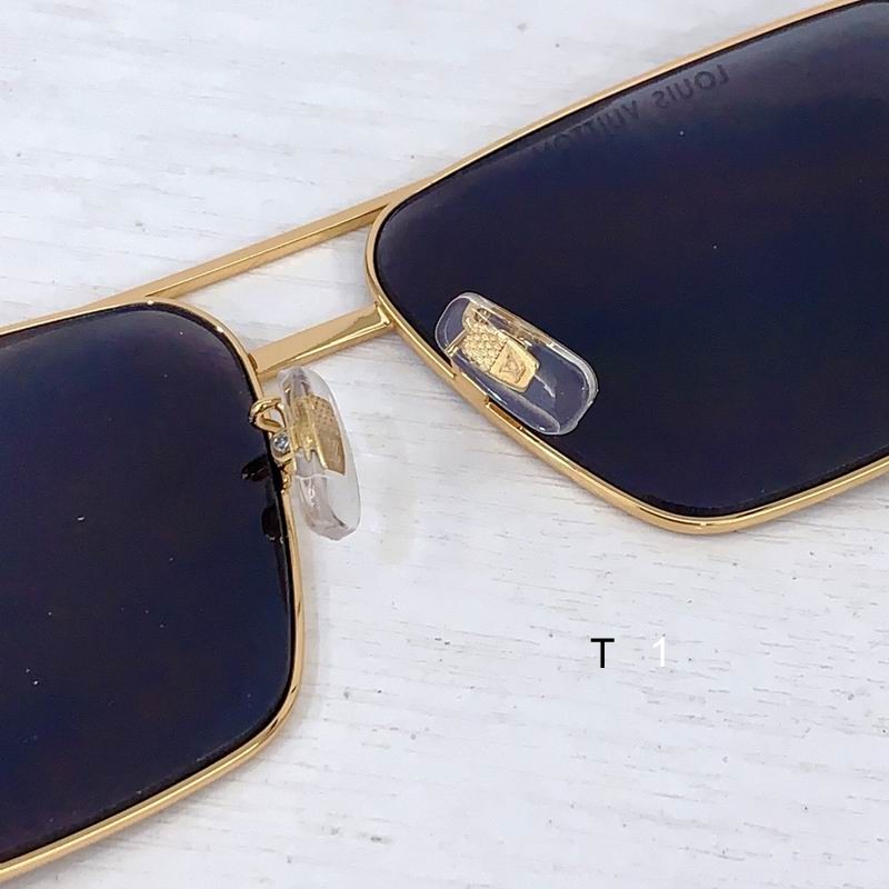 LV Z2610 61 13-145 b08